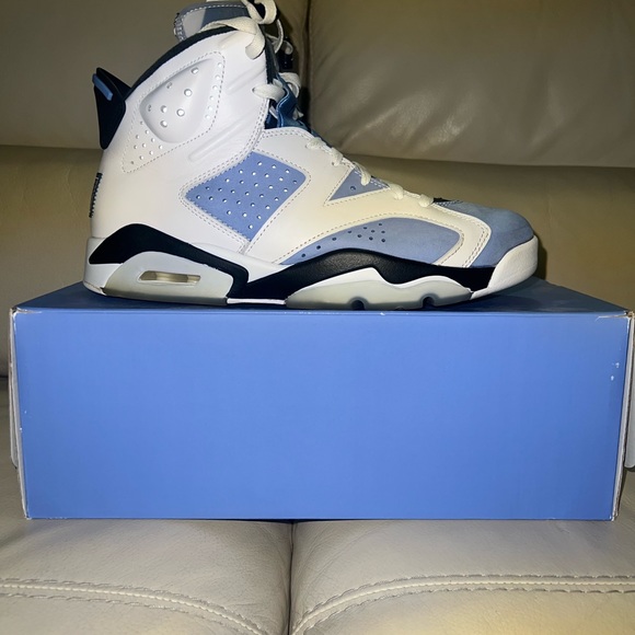 Authentic Mens exclusive Air Jordan retro 6 UNC University - Picture 4 of 5